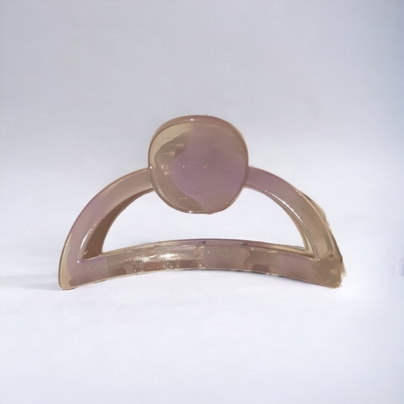 🍁 3/ $15 Boutique Claw Hair Clip - Picture 3 of 5